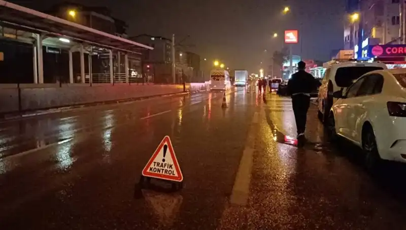 Bursa'da Kaza Sonrası Olay Yeri Güvenliği Sarsıldı!