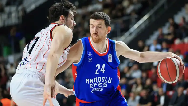 Anadolu Efes Euroleague'de Tarihi Bir Maça Hazırlanıyor!