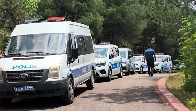 Karabük'te Gizemli Şüpheli Ölüm: Ağaca Asılı Vücut Tüm Şehri Şok Etti