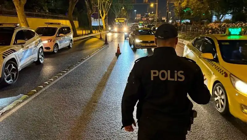 İstanbul'da Huzur Operasyonu: Bin 5 Kişi Gözaltında!
