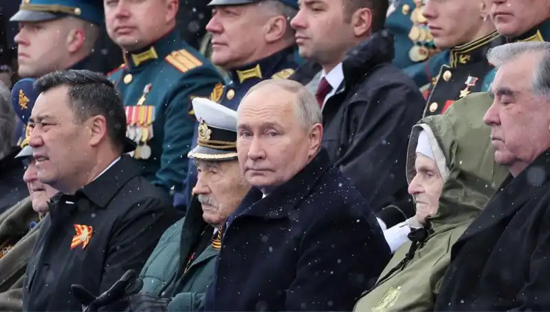 Rus Ordusu Büyüyor: Putin'den Tarihi Askeri Mobilizasyon Duyurusu