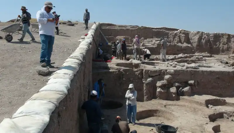 Oylum Höyük'teki Kazı Çalışmaları: Sıcak Havalara Rağmen Durmaksızın Devam Ediyor!