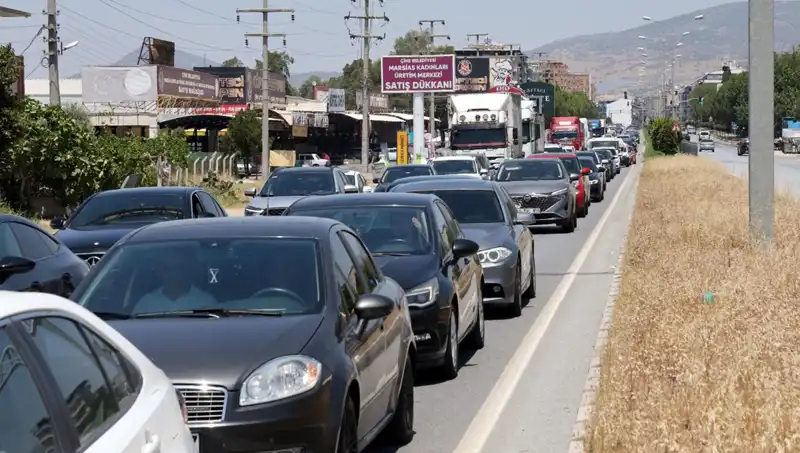 60 Kilometrelik Araç Kuyruğu: Aydın’dan Muğla’ya Ulaşım Neden Bu Kadar Zorlaştı?