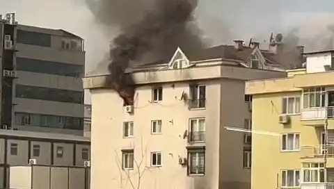 Mecidiyeköy'deki Dört Katlı Binada Yangın Paniği: Neler Oldu?