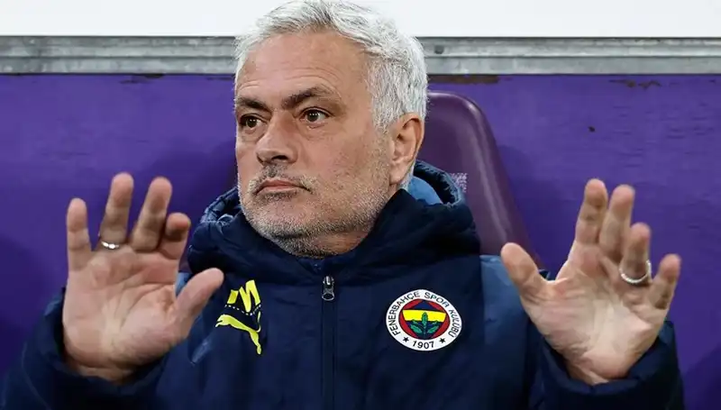 Beşiktaş'a Gidiyor Denildi, Mourinho İzin Vermedi: Milli Yıldızın Geleceği Belirsiz!