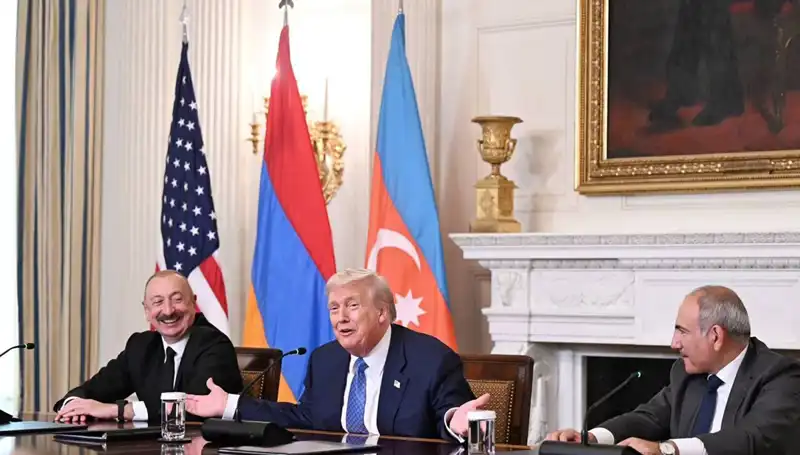 Aliyev’den Ermenistan’a Anayasa Çağrısı: Zaman Kaybetmeden Adımlar Atılmalı!