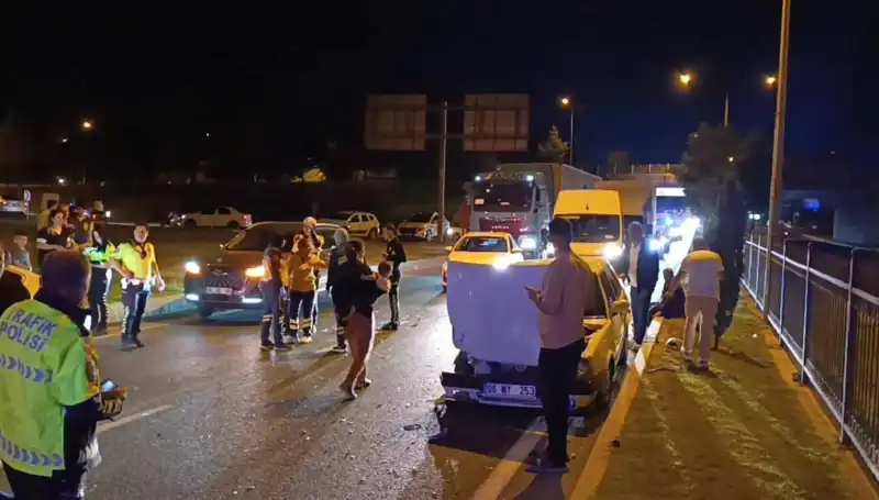 Otoyolda Geri Dönüş Kazasında İki Çocuk Hayatını Kaybetti, Dört Yaralı