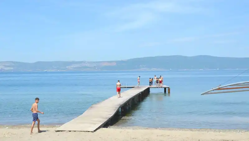 Sıcak Hava Dalgalı Denizde Serinleme Fırsatı Sunuyor