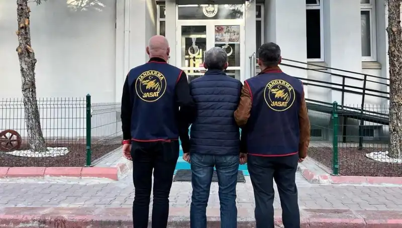 MİT TIR'larını Durduran Emniyet Müdürü Yakalandı: FETÖ'nün Firari İsimlerinden Biri