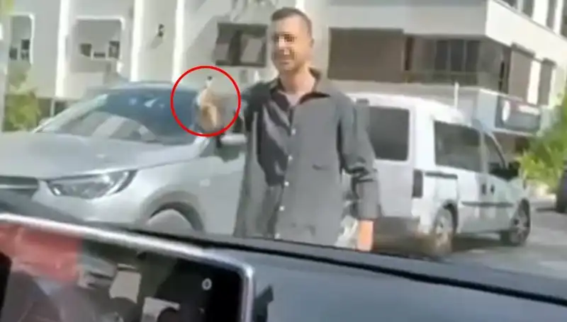 Trafikte Kadınlara Silah Doğrultan Sürücüyle İlgili Şok Edici Gelişmeler!