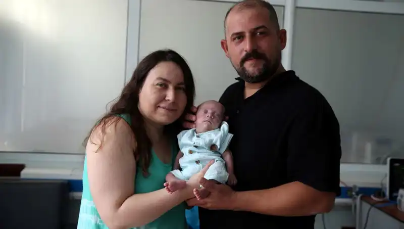 800 Gram Doğdu, 4 Ay Yoğun Bakımda Kaldı: Bir Bebeğin Hayat Mücadelesi