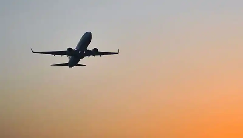 İstanbul Hava Sahasında Yeniden Canlanma: THY ve Pegasus Uçakları Dönüyor