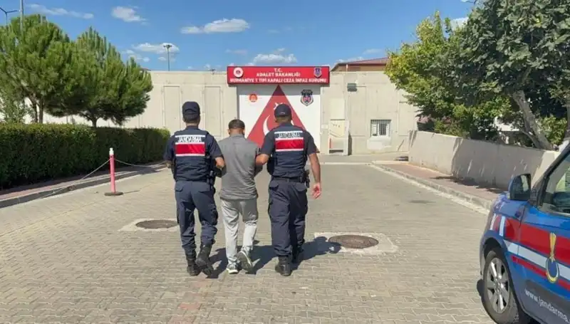 44 Yıl Hapis Cezasıyla Aranan Şahıs, Edremit'te Ekipler Tarafından Ele Geçirildi