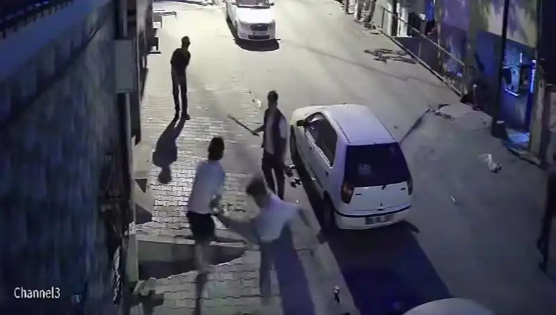 Başakşehir'de Taşlı Sopalı Kavga: Mahallede Gerilim Yükseldi