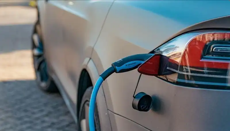 2023 Yılında Elektrikli Araç Satışları: Rekor Kırıldı!