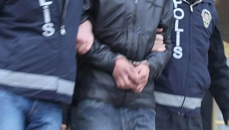 Konya'da Dev Dolandırıcılık Ağına Baskın: 13 Kişi Tutuklandı