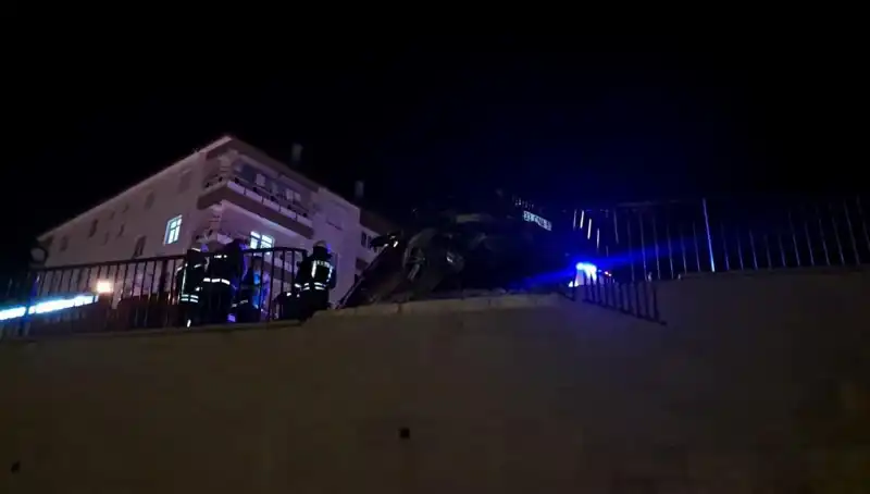 Kontrolden Çıkan Araç Bariyere Çarptı, Son Dakika Gelişmeleri!