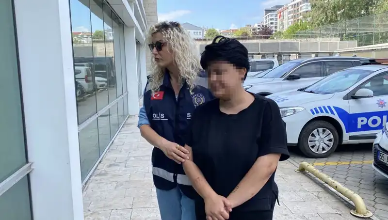 : Annesini 11 Yerinden Bıçaklayan Genç Serbest Kaldı: Kamuoyunda Şok Etkisi Yarattı