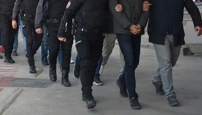 5 İlde FETÖ Operasyonu: 10 Kişi Gözaltına Alındı, Bağlantılar Araştırılıyor