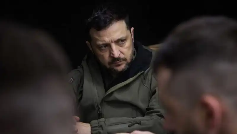 Zelenski, Rusya'nın Kuzey Kore Füzesini Savaşta Kullanına Dikkat Çekti