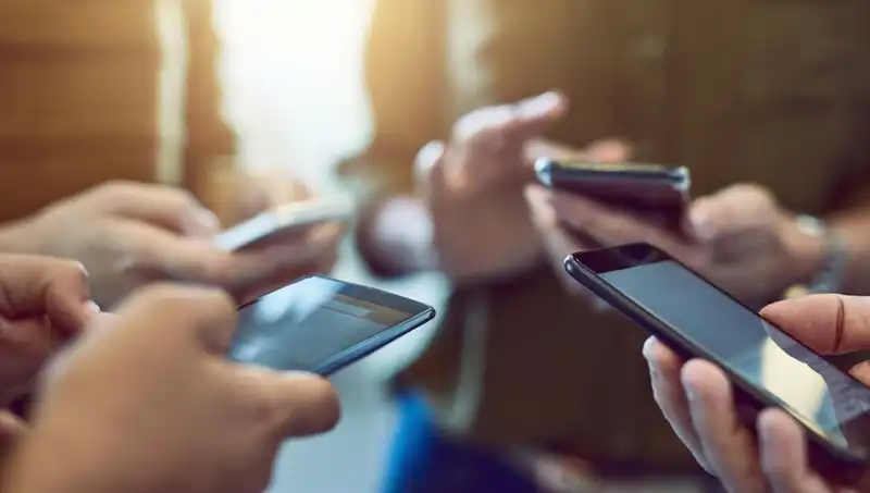 Oppo A5 Pro 4G: Uygun Fiyatla Dayanıklı Performans Sunan Akıllı Telefon