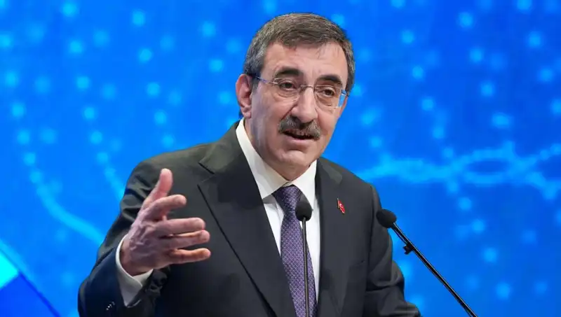 Cevdet Yılmaz'dan Boykot Çağrılarına Kuvvetli Tepki: Sorumluluk Vurgusu
