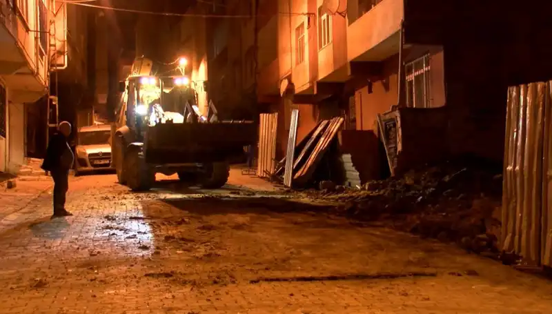 Bağcılar’da Yıkılma Tehlikesi Geçiren Bina Boşaltıldı: Neler Oldu?
