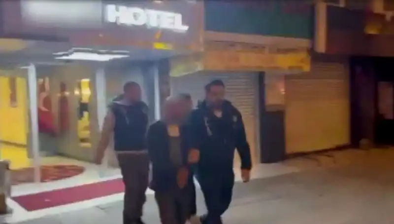 Ankara'da Fuhuş Operasyonunda 12 Gözaltı, 4 Otel Mühürlendi!