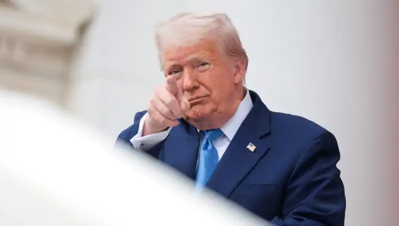 Adalet Bakanlığı’ndan Şok Açıklama: Trump'ın Epstein Belgelerinde İddia Edilen Rolü