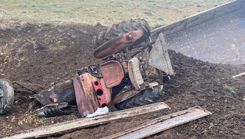 Kayseri'de Kontrolden Çıkan Traktör Şarampole Yuvarlandı: Korkutan Kaza!