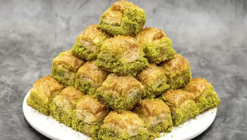 Baklavadan Bakteri Çıktı: Şok Eden Sağlık Uyarısı ile Dikkat Çeken Durum!