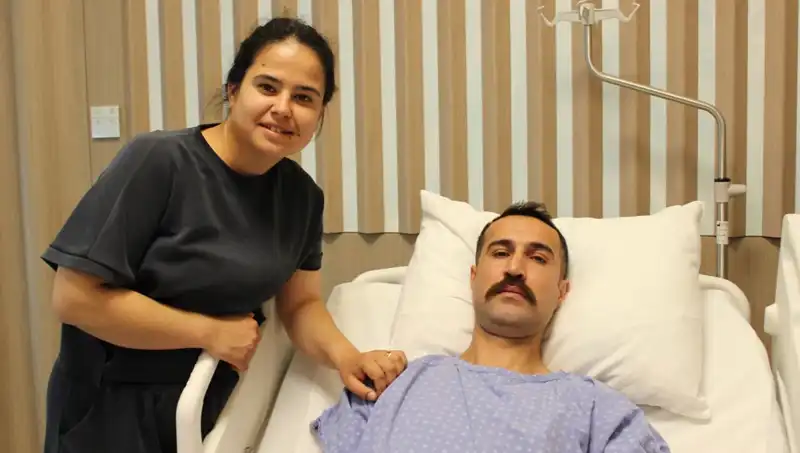 32 Yaşındaki Genç Kadın Mide Kanaması Zannetti: Kalın Bağırsak Kanseri Tanısı Şok Etti