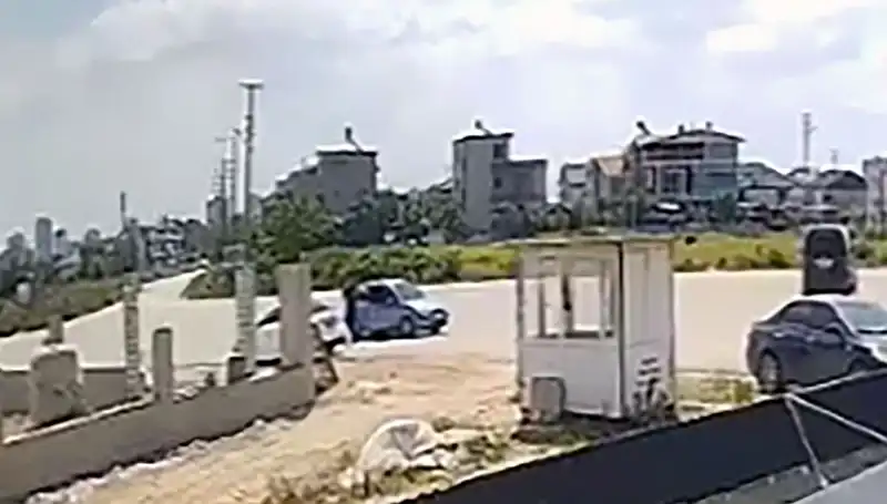 Park Halindeki Araçlardan 450 Bin Lira Çalan Çete Yakayı Ele Verdi