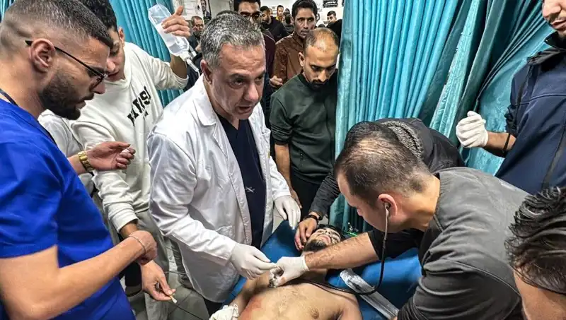 İsrail’in Gözaltında Tutulan Filistinli Hastane Müdürü Sağlık Sorunları Yaşıyor