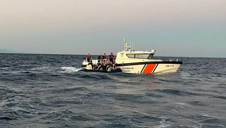 Ayvacık Açıklarında Dram: 17 Göçmen Kurtarıldı