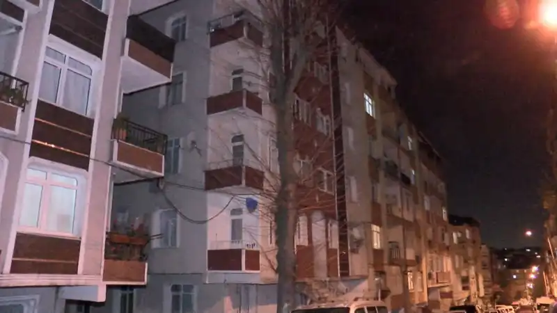Altı Katlı Apartmanda Panik: Kolon Sesleri Korkuttu, Tahliye Zorunlu Hale Geldi