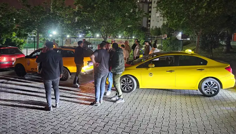 Adana'da Korsan Taksi Krizi: Taksiciye Dayağın Ardındaki Sıcak Gelişmeler