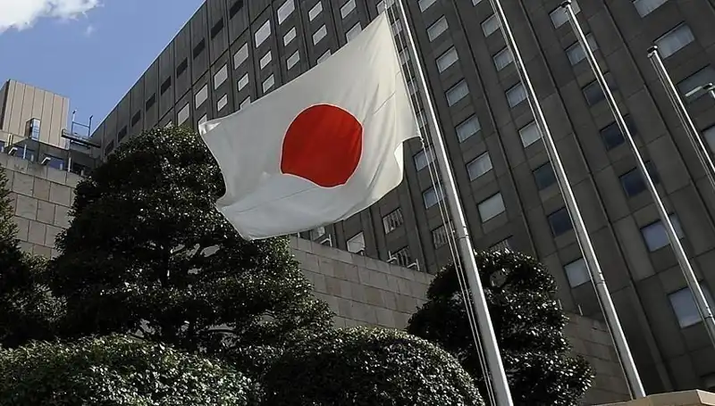 Japonya Ekonomisi Beklenmedik Bir Şekilde Küçüldü: Nedenleri ve Etkileri
