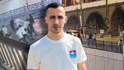Taksim Meydanı'nda Korkunç Cinayet: Altı Kişilik Çete Genç Korridoru Terk Etti!