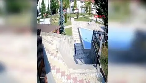 Kastamonu'da Muhtar, Uyardığı Kişi Tarafından Bıçaklandı: Olayın Ardındaki Gerçekler