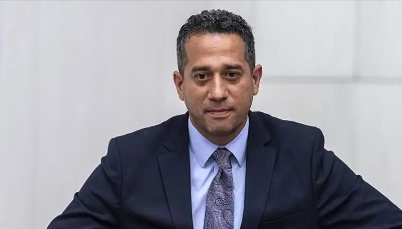 CHP'nin Parlayan Yıldızı: Ali Mahir Başarır’ın Hayatı ve Siyasi Kariyeri
