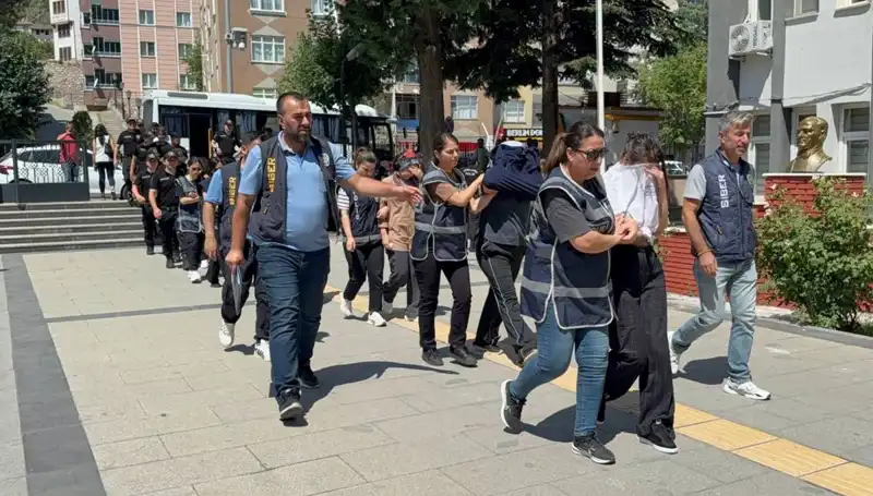 Türkiye'nin 12 İlinde Yasa Dışı Bahis Çetelerine Büyük Darbe Vuruldu