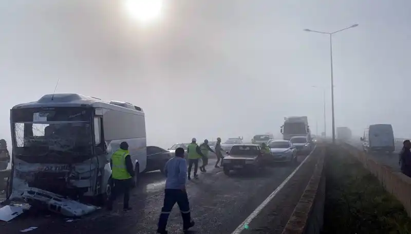 Özellikle Kahramanmaraş'ta Sis, Feci Kazaya Neden Oldu: 7 Yaralı
