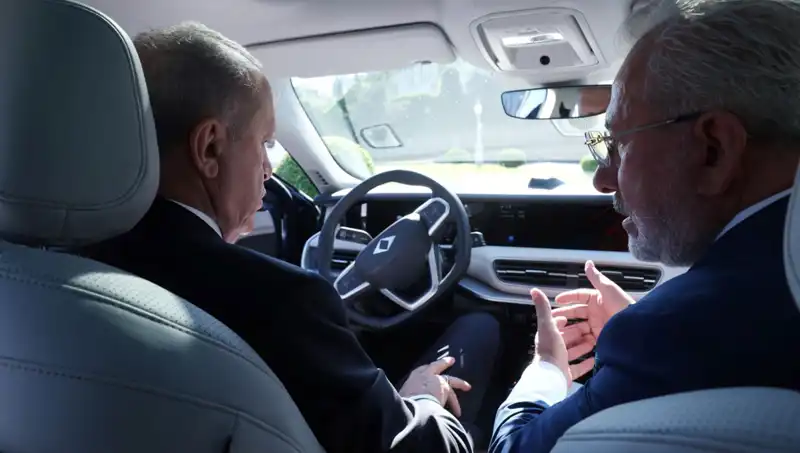 Cumhurbaşkanı Erdoğan Togg’un Yeni Modeliyle Yola Çıktı: Yenilikler ve Hedefler