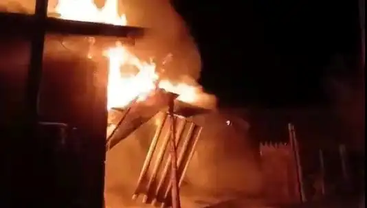 Karabük'te İki Ev Yangında Küle Döndü: Olayın Ayrıntıları