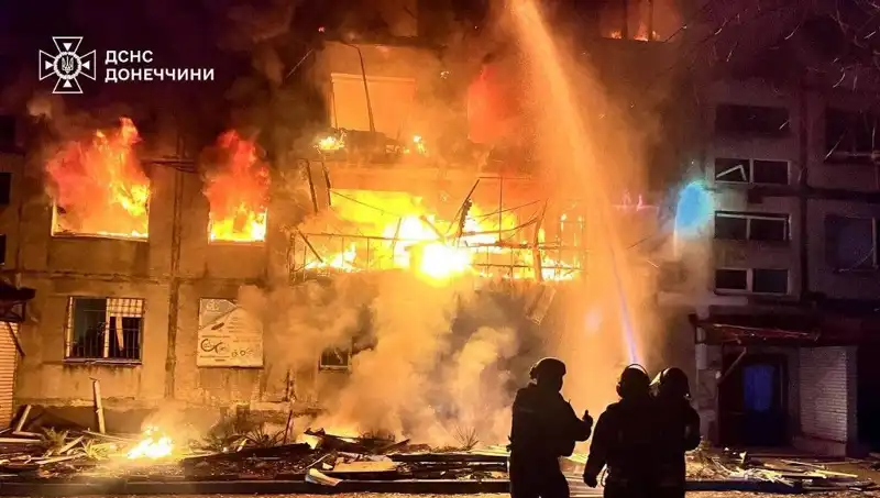 Rusya'nın İskender Füzeleri: Ukrayna'da Yaşanan Kanlı Bombardımanda Çocuklar Hedef Alındı