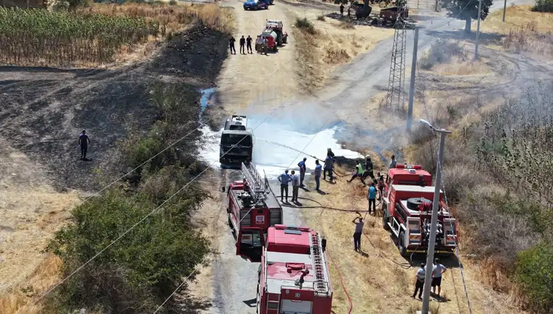 Seyir Halindeki Tankerin Alev Alev Yanması, Şehirde Korku Dolu Anlar Yarattı