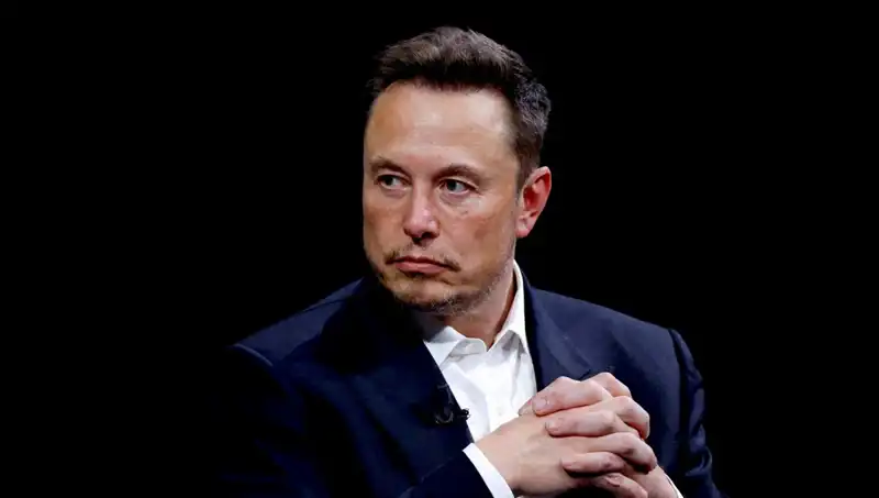 Elon Musk'tan Çarpıcı Açıklama: Robotlar Cerrahları Geçecekler!