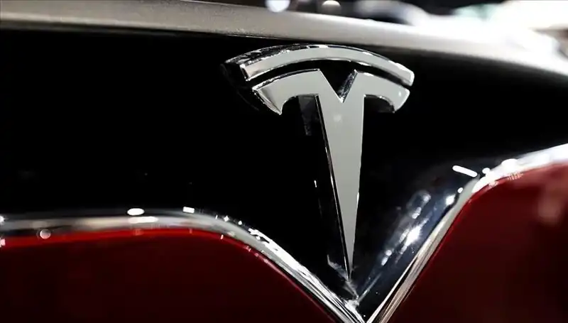 Tesla'da Geçmişten Günümüze FSD Beklentileri ve Yeni Ucuz Model Tartışmaları