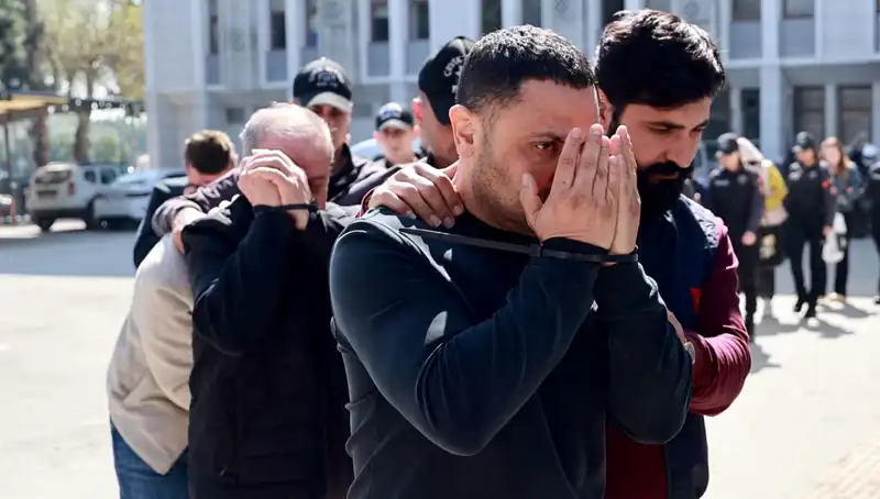 Türkiye'de 120 Milyon Liralık Altın Vurgunu: Havalimanında Yakalanan Kuyumcu Tutuklandı